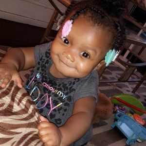 Meet your Posher, Gloria